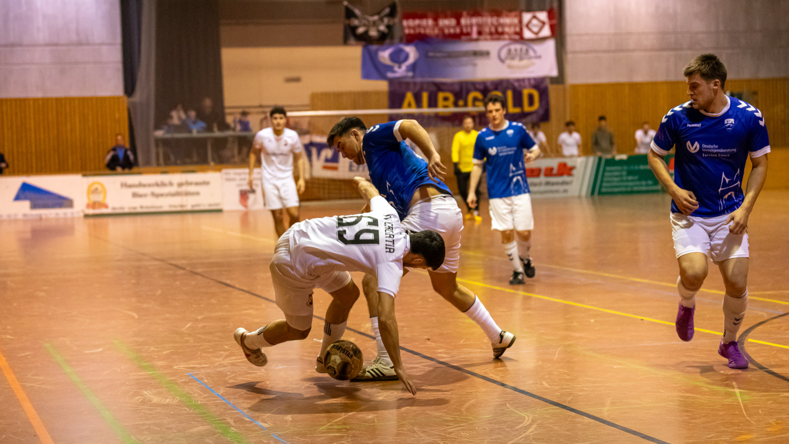 20250118195200 RD4 0803