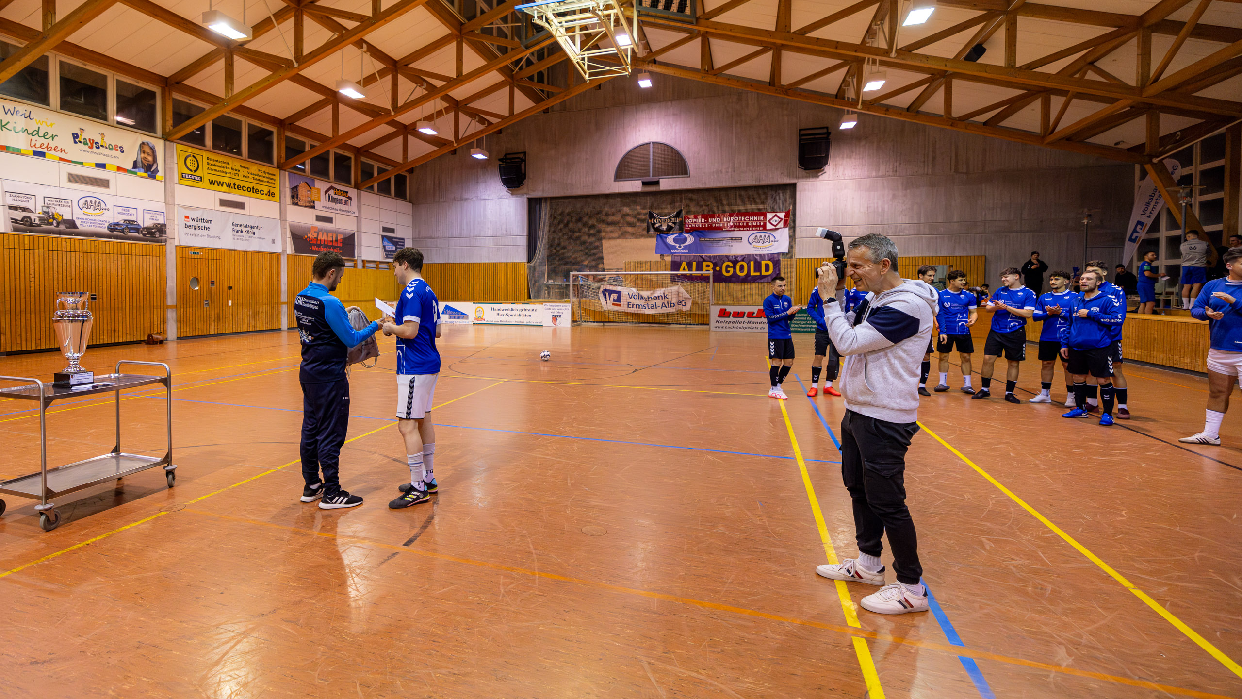 20250118205332 R5D 10254 e