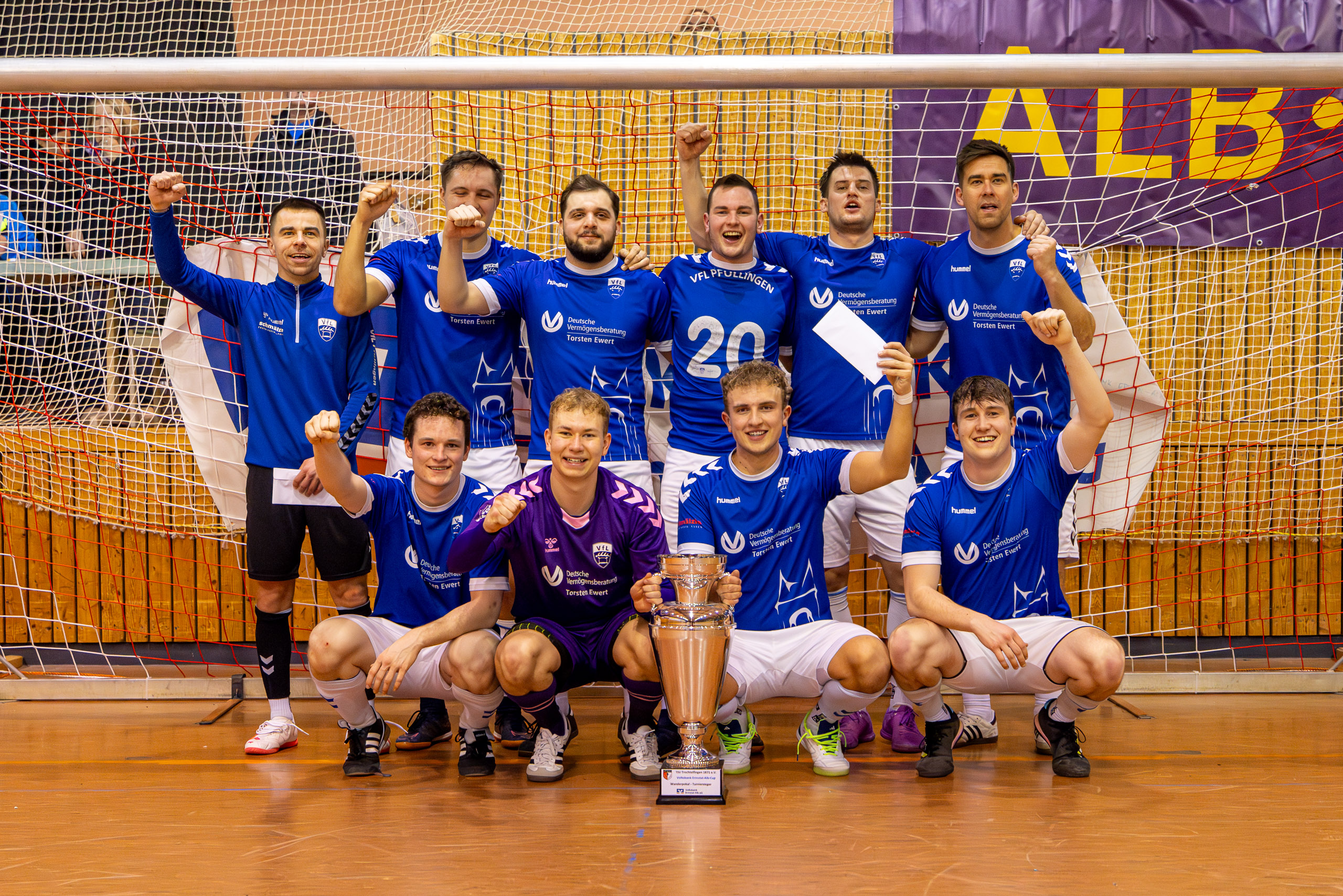 Siegerehrung und Mannschaften