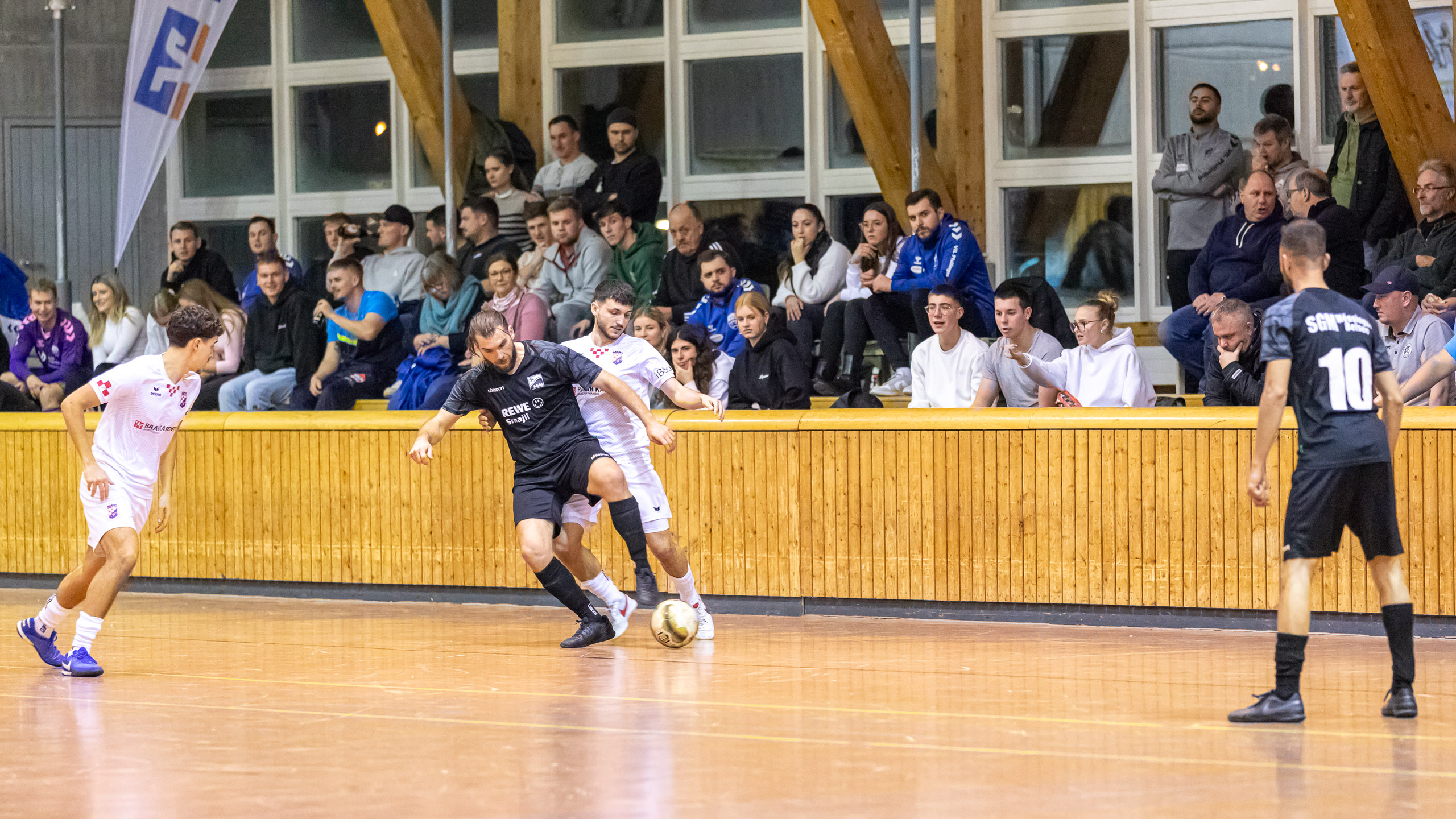 20250118190045 RD4 0274